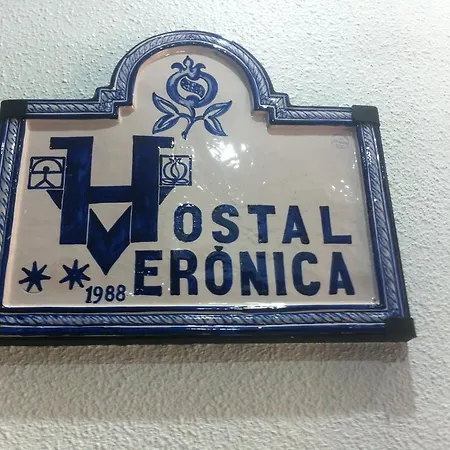 Veronica Centro 2*