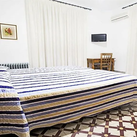 Veronica Centro