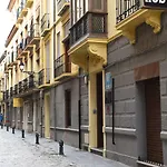 Veronica Centro Grenade